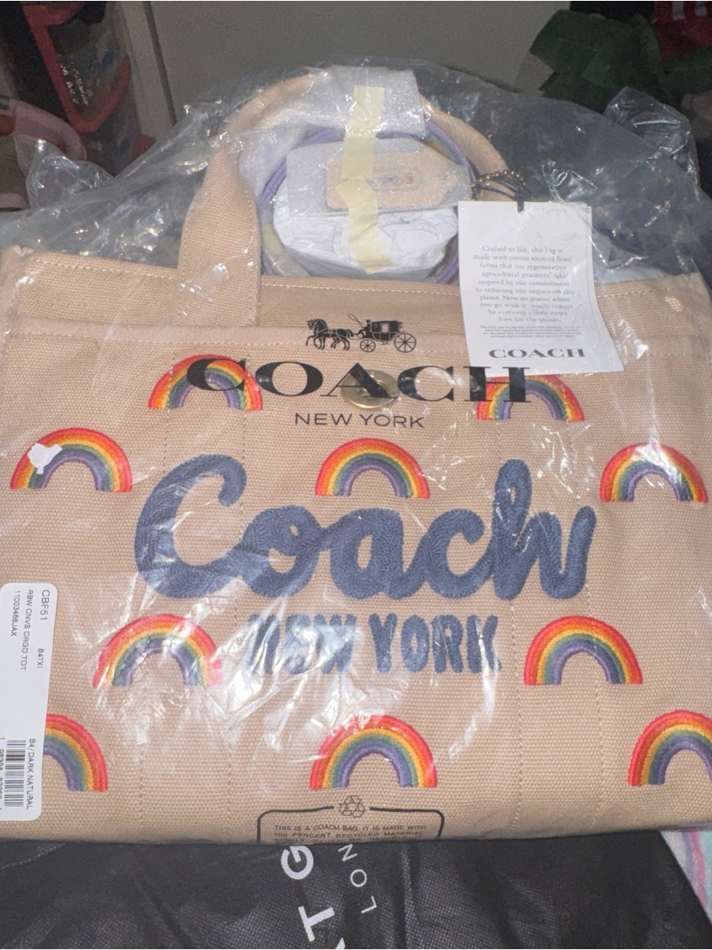 Coach Pride 🏳️‍🌈🌈🦄 Beige Canvas Tote with Rainbow Patch